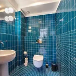 Апартаменти Designer Loft In The City Center Рига