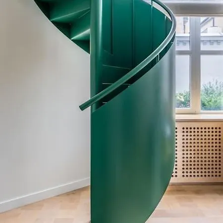 Designer Loft In The City Center Apartment *