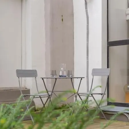 Designer Loft In The City Center Riga