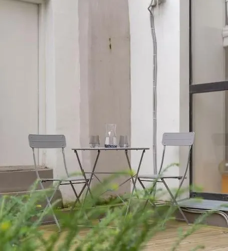 Designer Loft In The City Center Riga